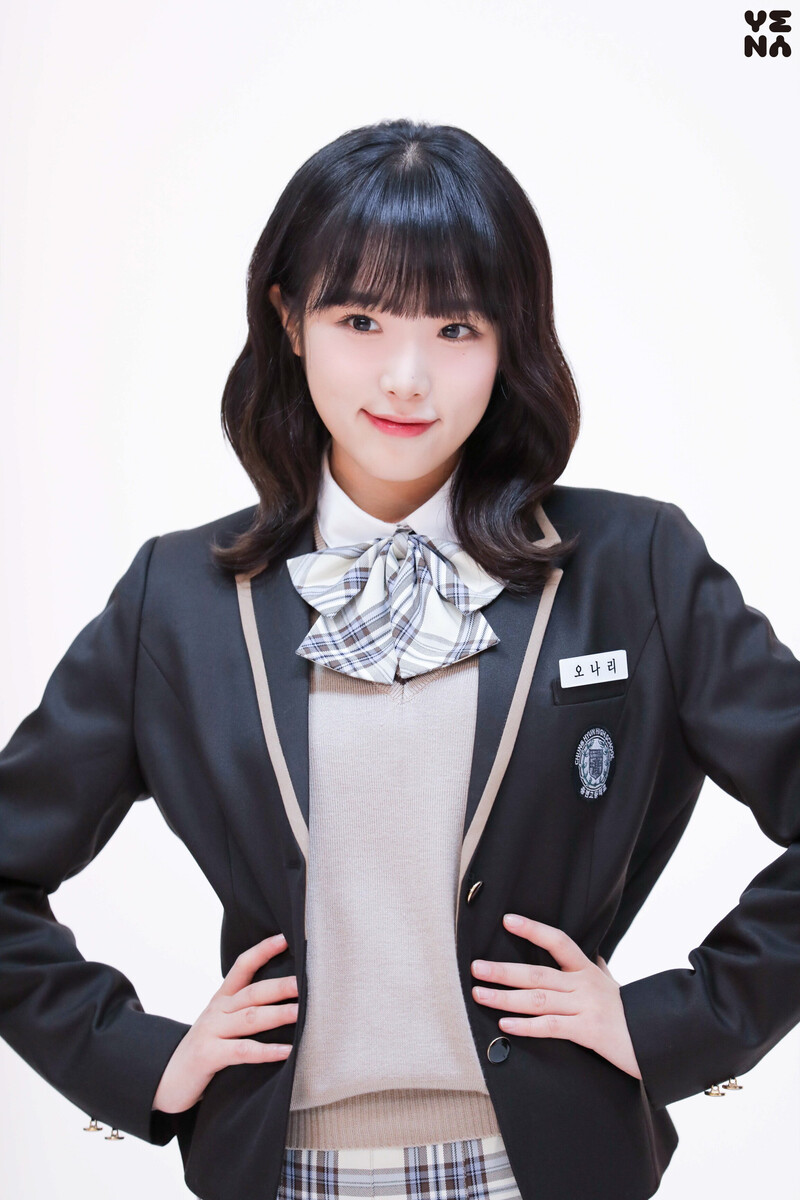 220224 Yuehua Naver Post - Yena - Girl's World S2 Poster Shoot documents 1