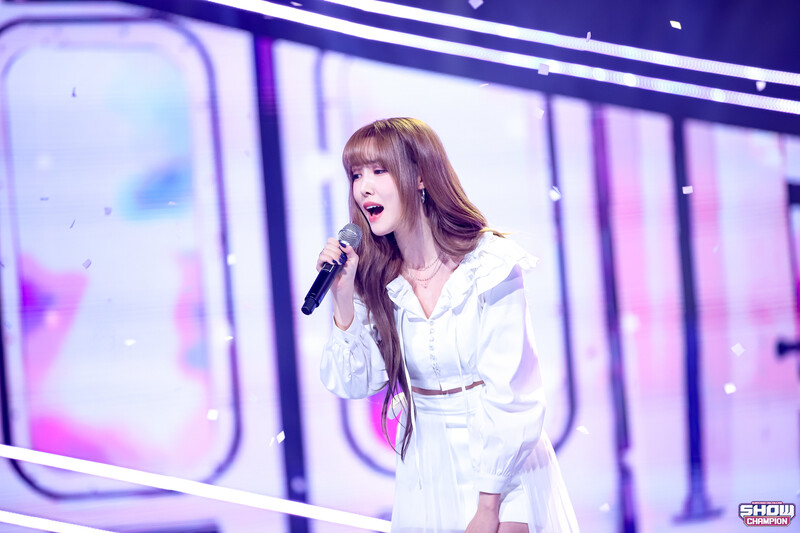 230323 Yuju 'without U' at Show Champion documents 4