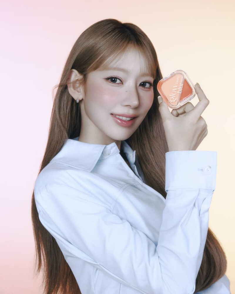 SAKURA x LUNA Makeup - Glow Layer documents 2