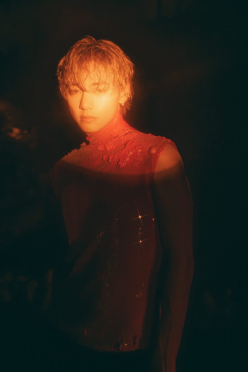 V - 'Layover' Concept Photo documents 6