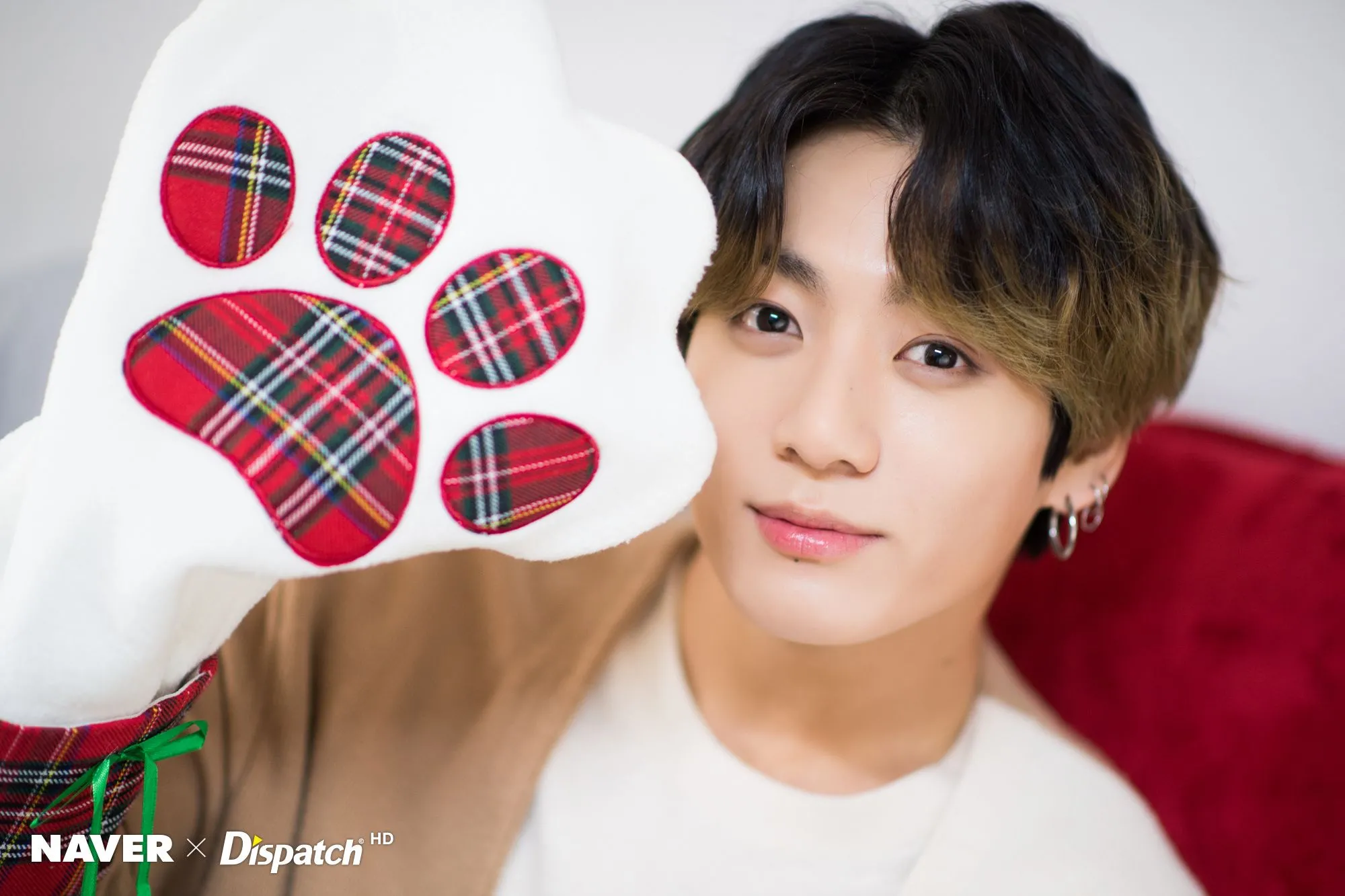 191225 BTS Jungkook Christmas photoshoot by Naver x Dispatch | Kpopping