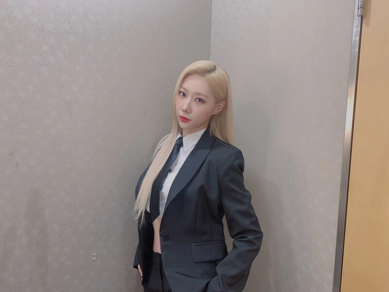 210322 Dreamcatcher Twitter Update - Handong documents 6