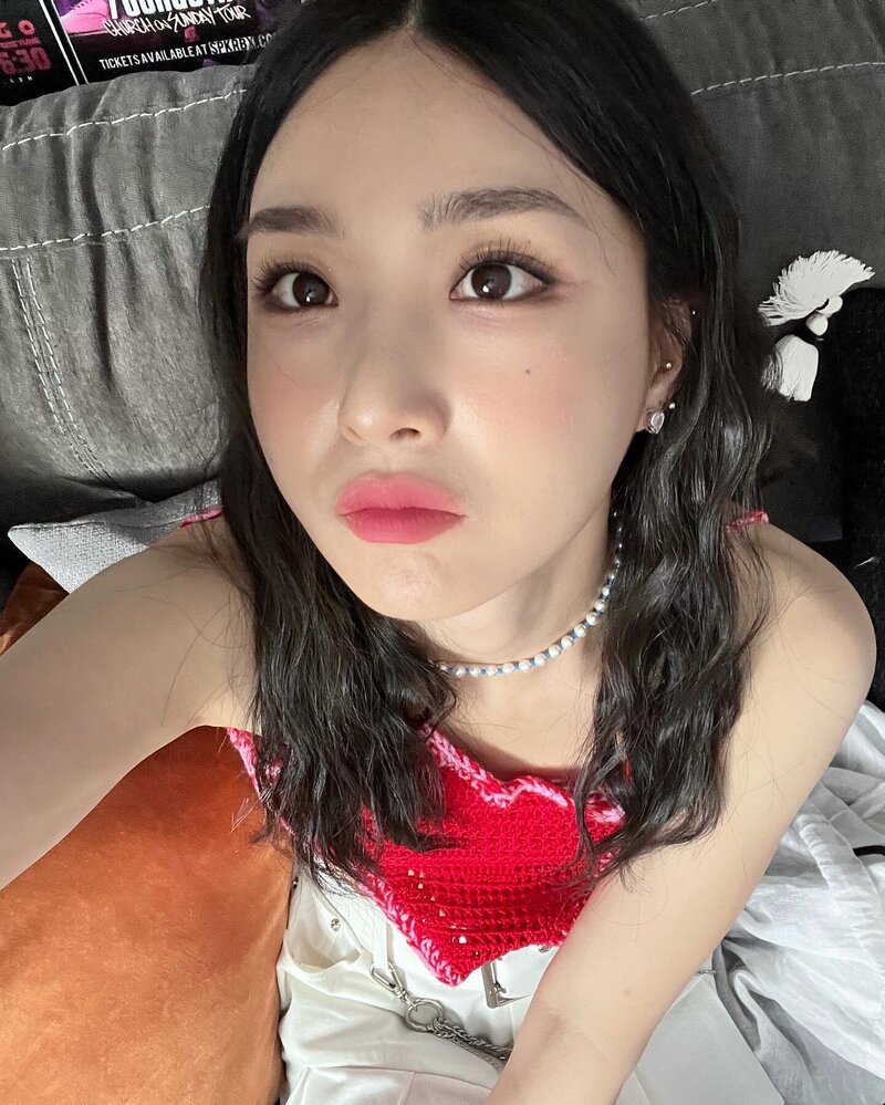 220717 Brave Girls Yuna Instagram Update documents 3