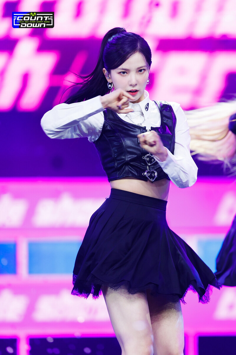 221013 Kep1er Yujin 'We Fresh' at M Countdown documents 6