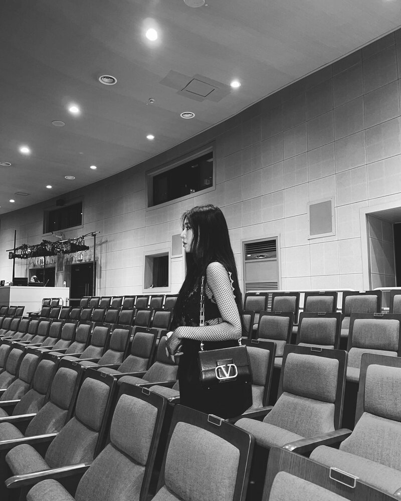 210928 Tiffany Young Instagram Update documents 7
