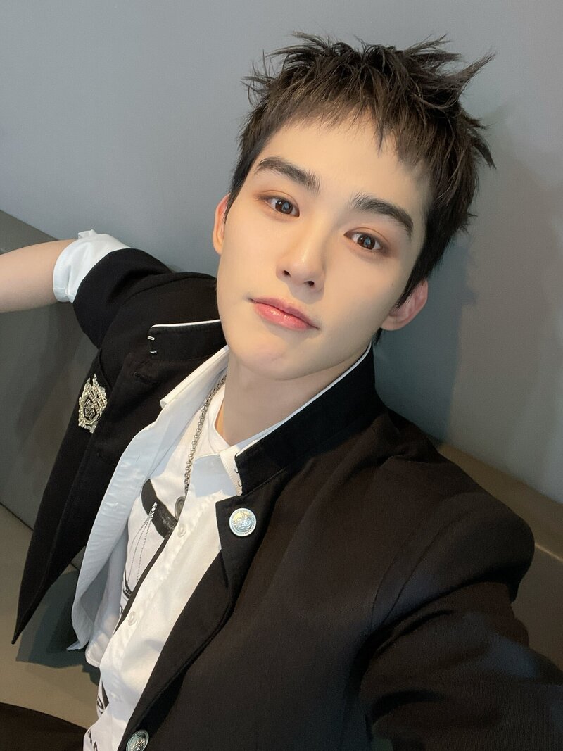 230311 TO1 Members Twitter Update - J.You documents 1