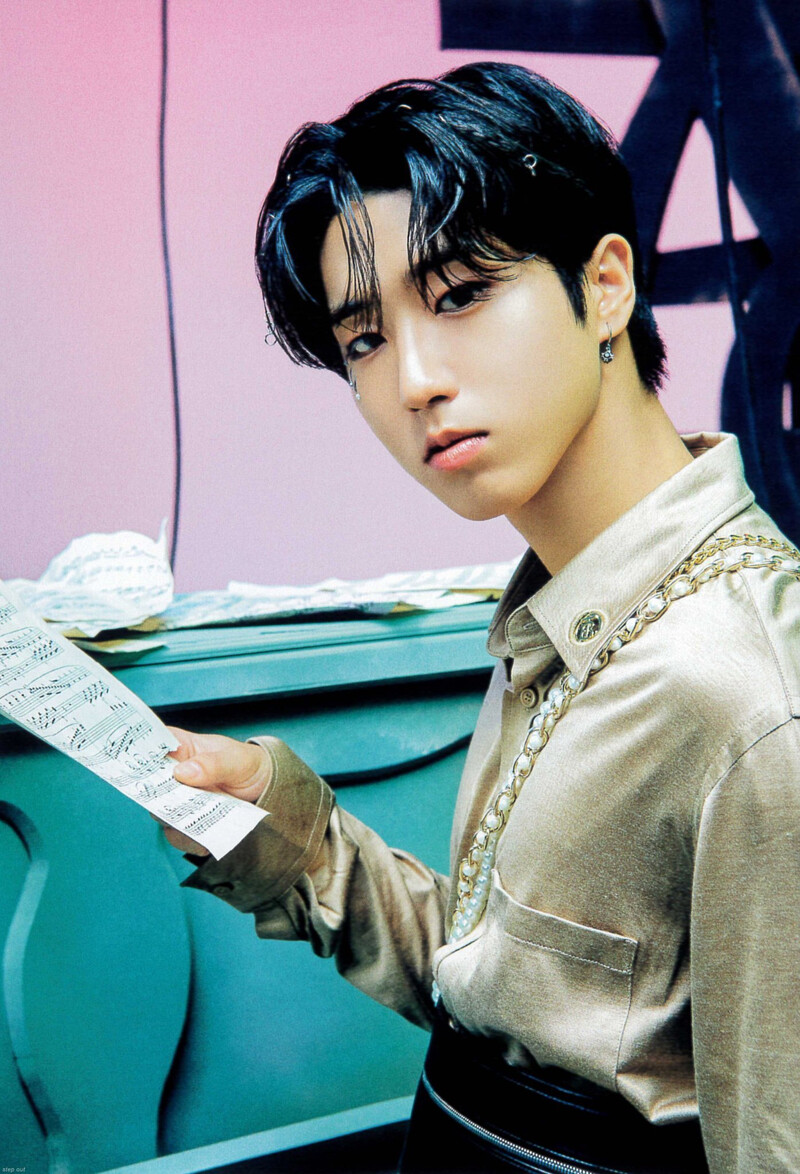 Stray Kids 1st Japan Album "THE SOUND" [SCANS] documents 17