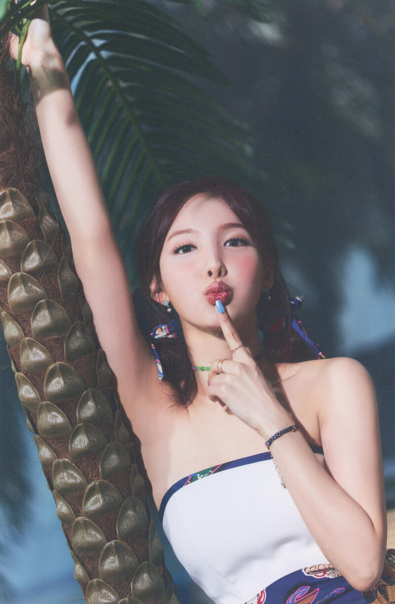 TWICE 10th Mini Album 'Taste of Love' Photobook Scans (In Love, Fallen, Taste versions) documents 16