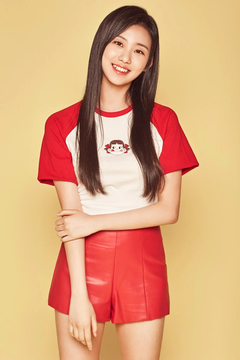 AppleB_Hyunmin_Woochuchu_promo_photo_(2).png