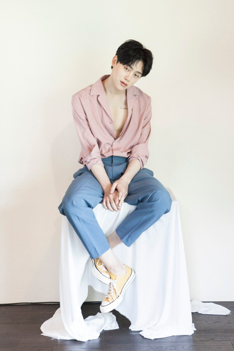 Kwon Hyunbin 2018 profile photos documents 9