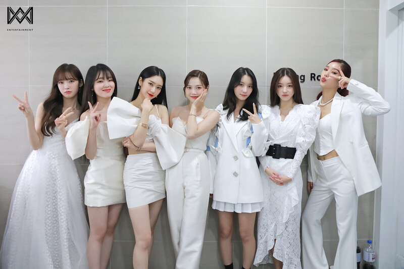 220323 WM Naver Post - OH MY GIRL - Year End Stages Behind documents 1