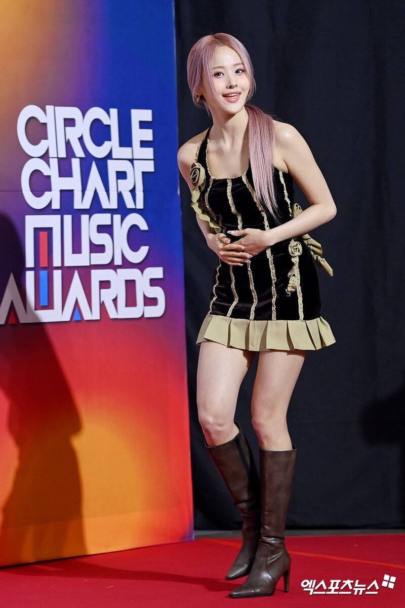 240110 KISS OF LIFE Belle - 2023 Circle Chart Music Awards documents 4
