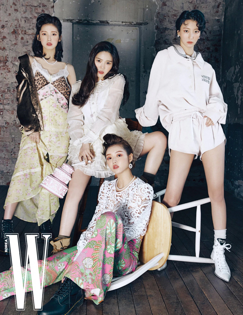 OH MY GIRL for W Korea April 2021 Issue documents 1