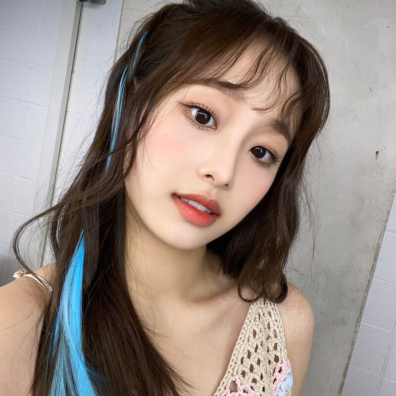 210914 LOONA Twitter Update - Chuu documents 6