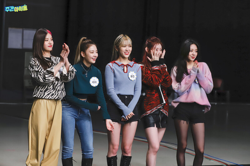 210929 MBC Naver Post - ITZY at Weekly Idol documents 5