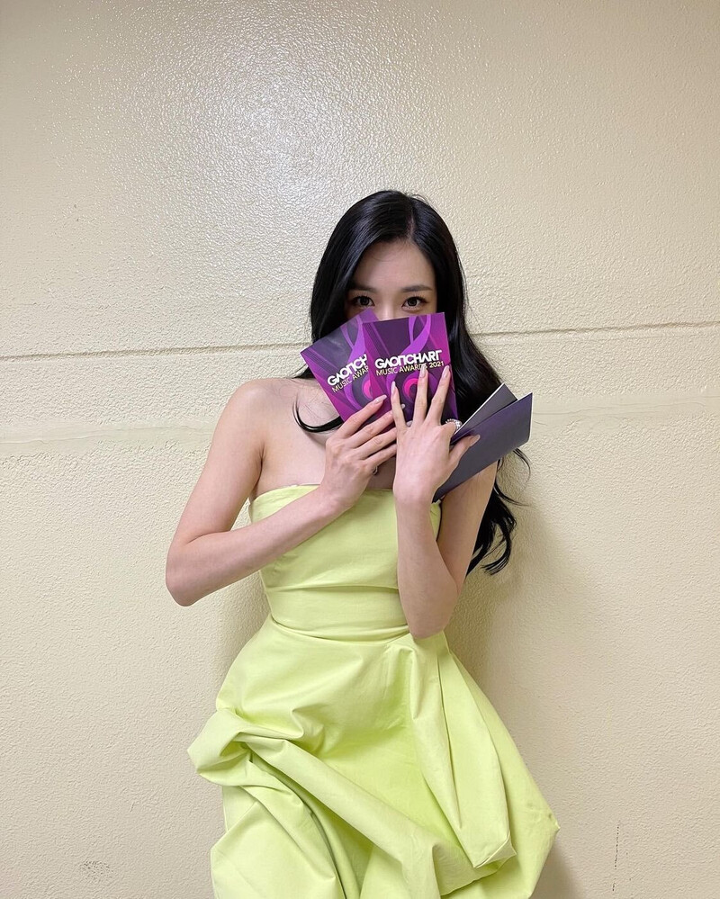 220127 Tiffany Young Instagram Update documents 7