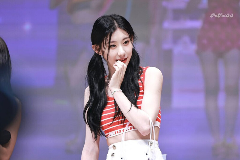 220728 ITZY Chaeryeong - WITHMUU Fansign documents 2