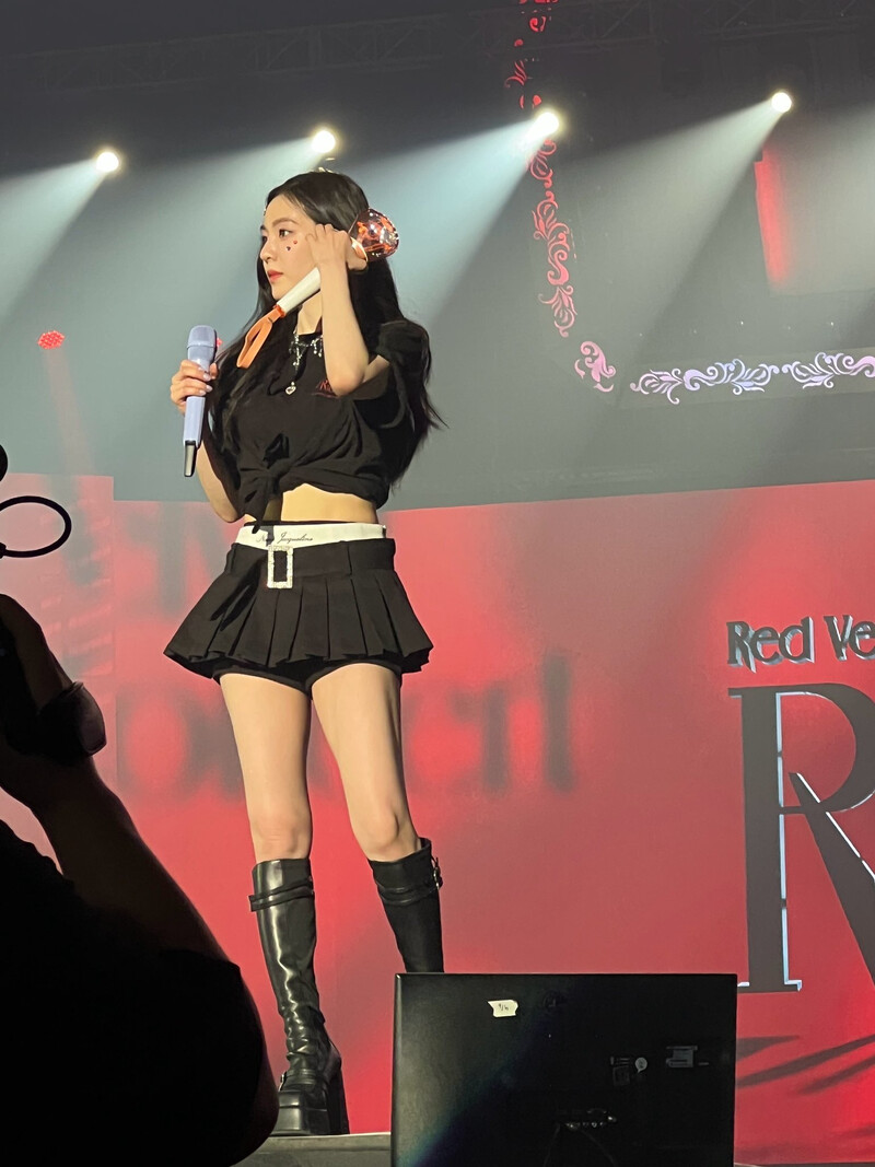 230402 Red Velvet Irene - 'R to V' Concert in Seoul Day 2 documents 14