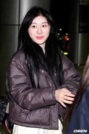 250119 Itzy Chaeryeong at Gimpo Airport