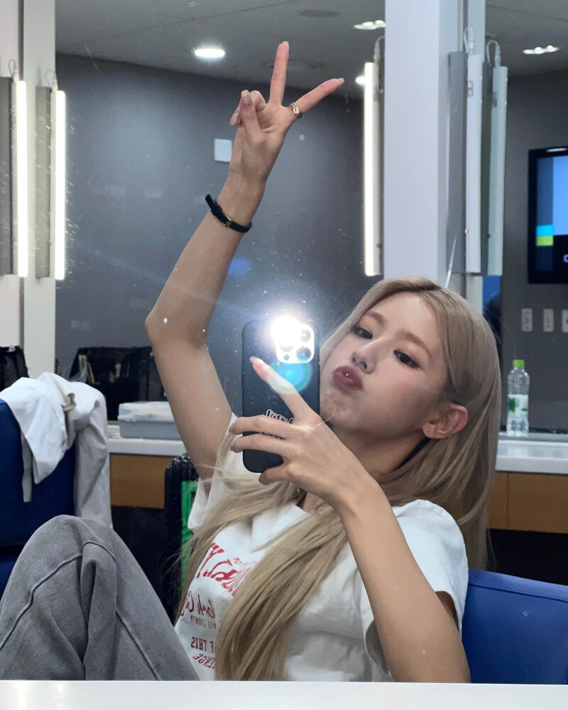 221015 (G)I-DLE Miyeon Instagram Update documents 7