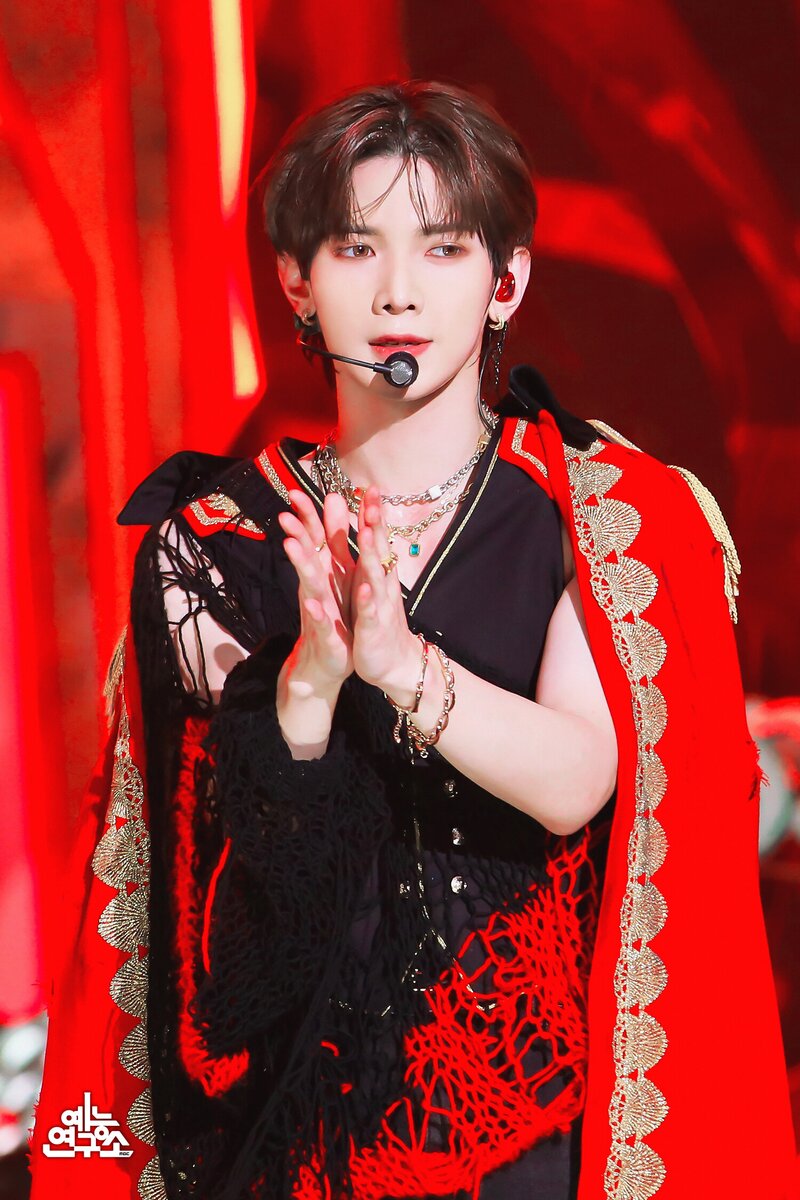 231202 ATEEZ  YEOSANG - 'Crazy Form'  at  MUSIC!The Core documents 1