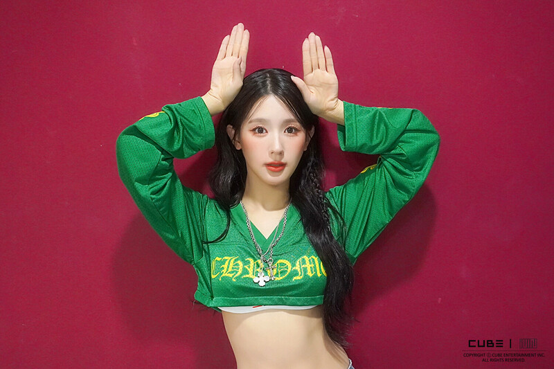 240831 - (G)I-DLE 'Klaxon' Music Shows Week 1 - Behind Photos documents 22