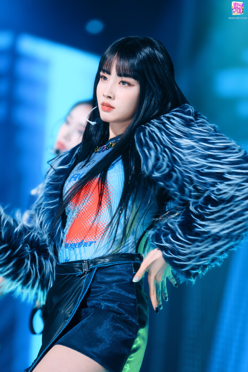 220320 STAYC Yoon - 'RUN2U' at Inkigayo | kpopping