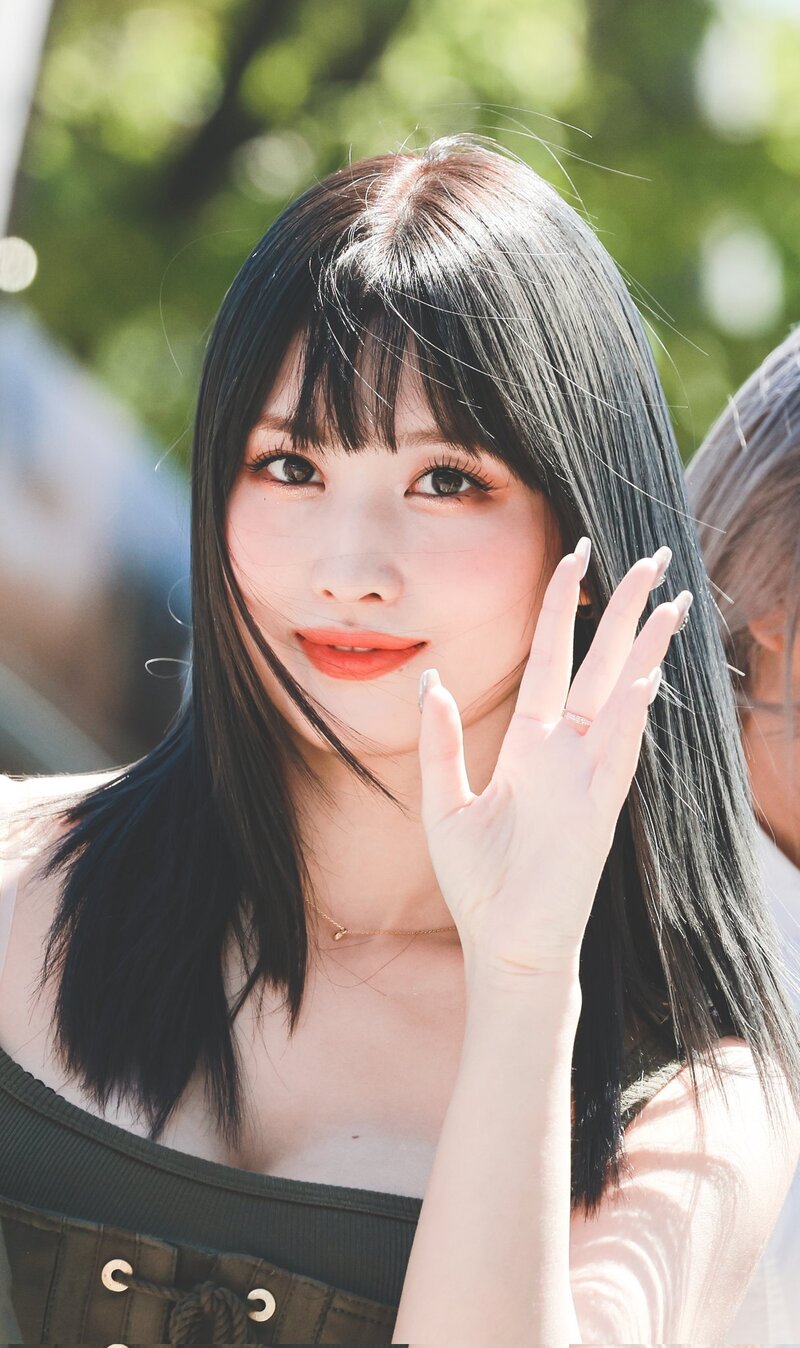 220827 TWICE Momo TWICE at Mini Fan Meeting with ONCES documents 1