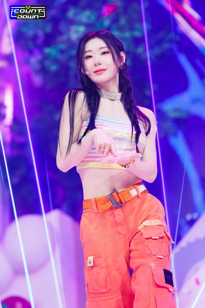230803 - ITZY 'CAKE' at M COUNTDOWN documents 16