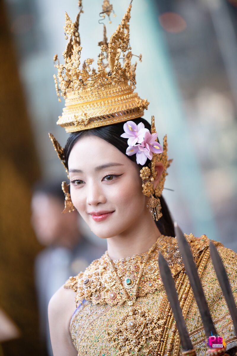 240414 (G)I-DLE Minnie - Songkran Celebration in Thailand documents 11