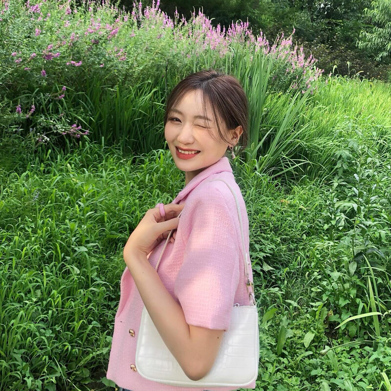 210709 Lovelyz Sujeong Instagram Update documents 3