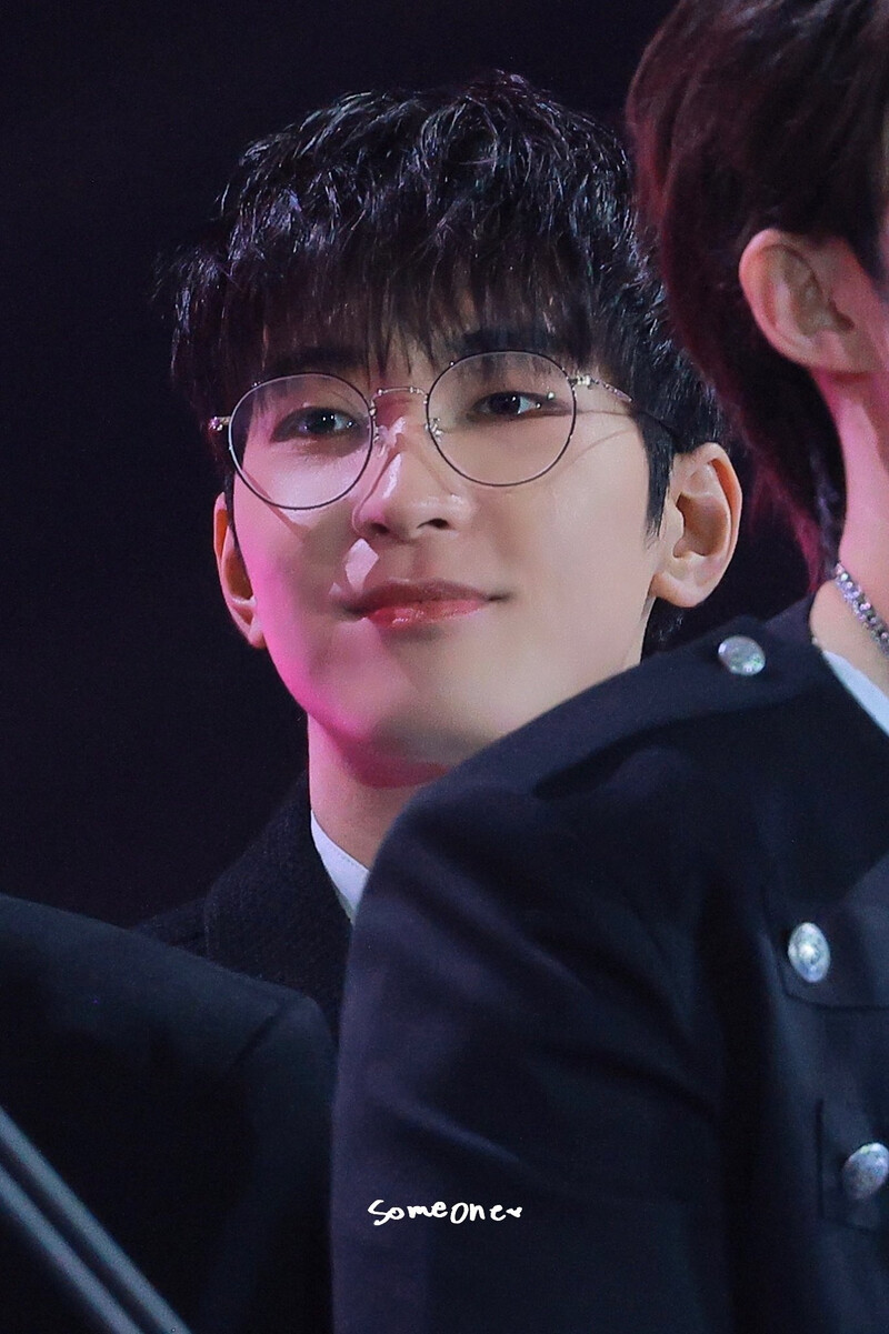 250105 SEVENTEEN Wonwoo at Golden Disk Awards 2025 documents 1