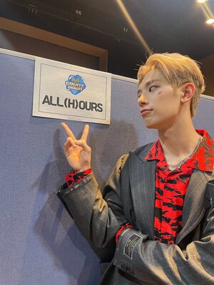 240111 ALL(H)OURS Twitter Update - Kunho
