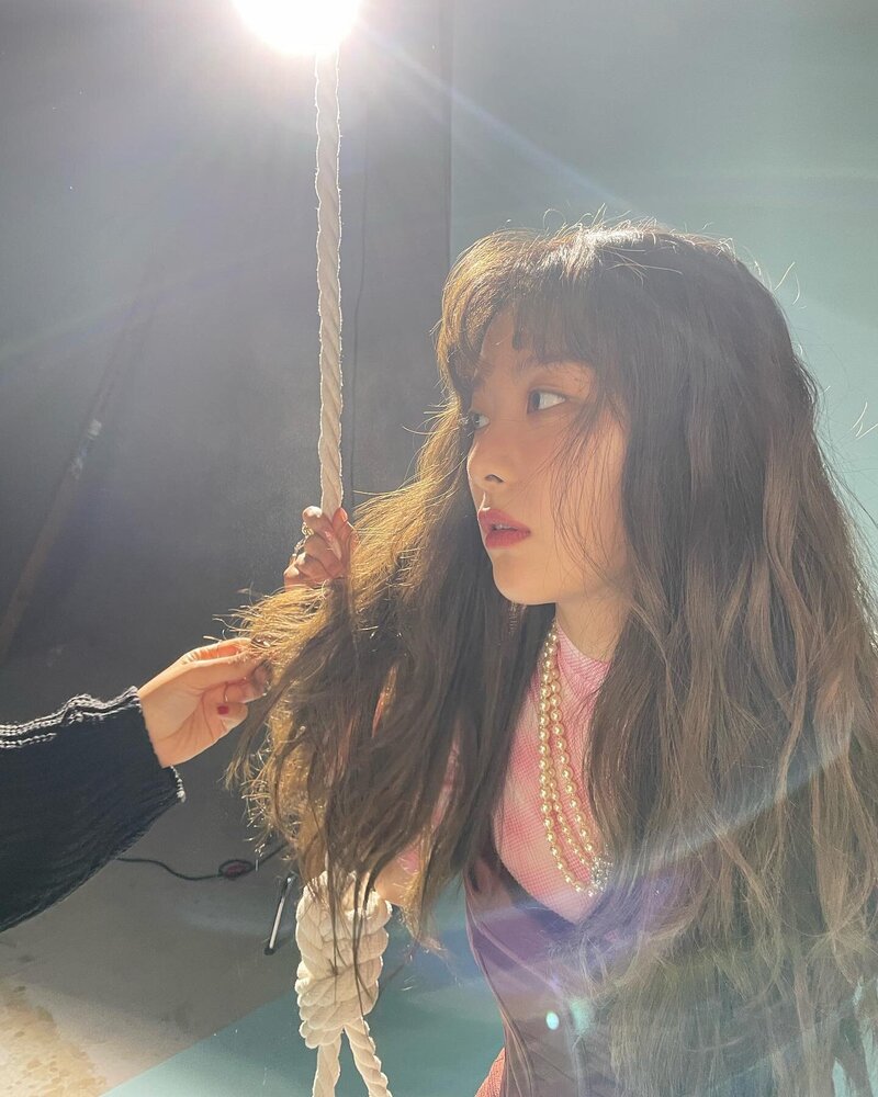 220406 Red Velvet Seulgi Instagram Update documents 6