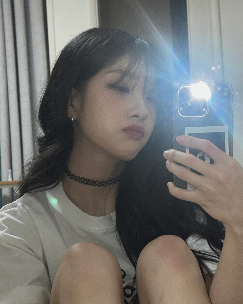 240913 fromis_9 Seoyeon Instagram Update documents 2