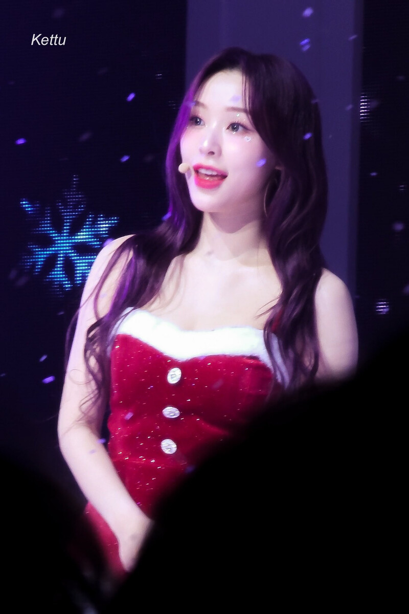 241225 Dreamcatcher Gahyun - '7 Doors of Christmas: A Lucky Encore' in Seoul Day 2 documents 2