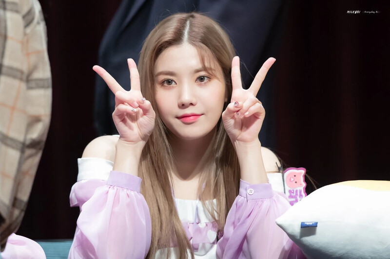 Eunbi869.jpg