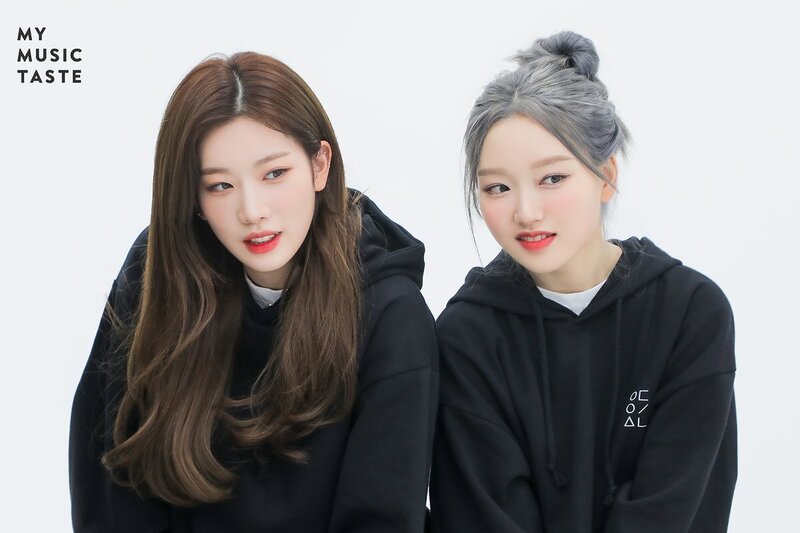 LOONA Concert [LOOΠΔVERSE : FROM] MD Photoshoot Behind  by MyMusicTaste documents 6
