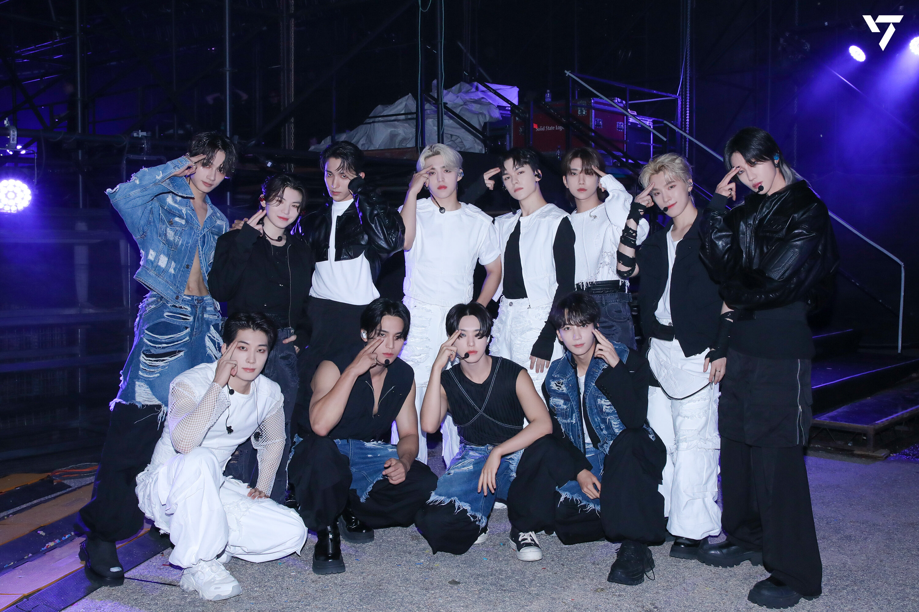 https://kpopping.com/documents/ed/2/230730-SEVENTEEN-at-2023-TMEA-Music-Festival-Behind-Sketch-Weverse-documents-1.jpeg?v=456a5