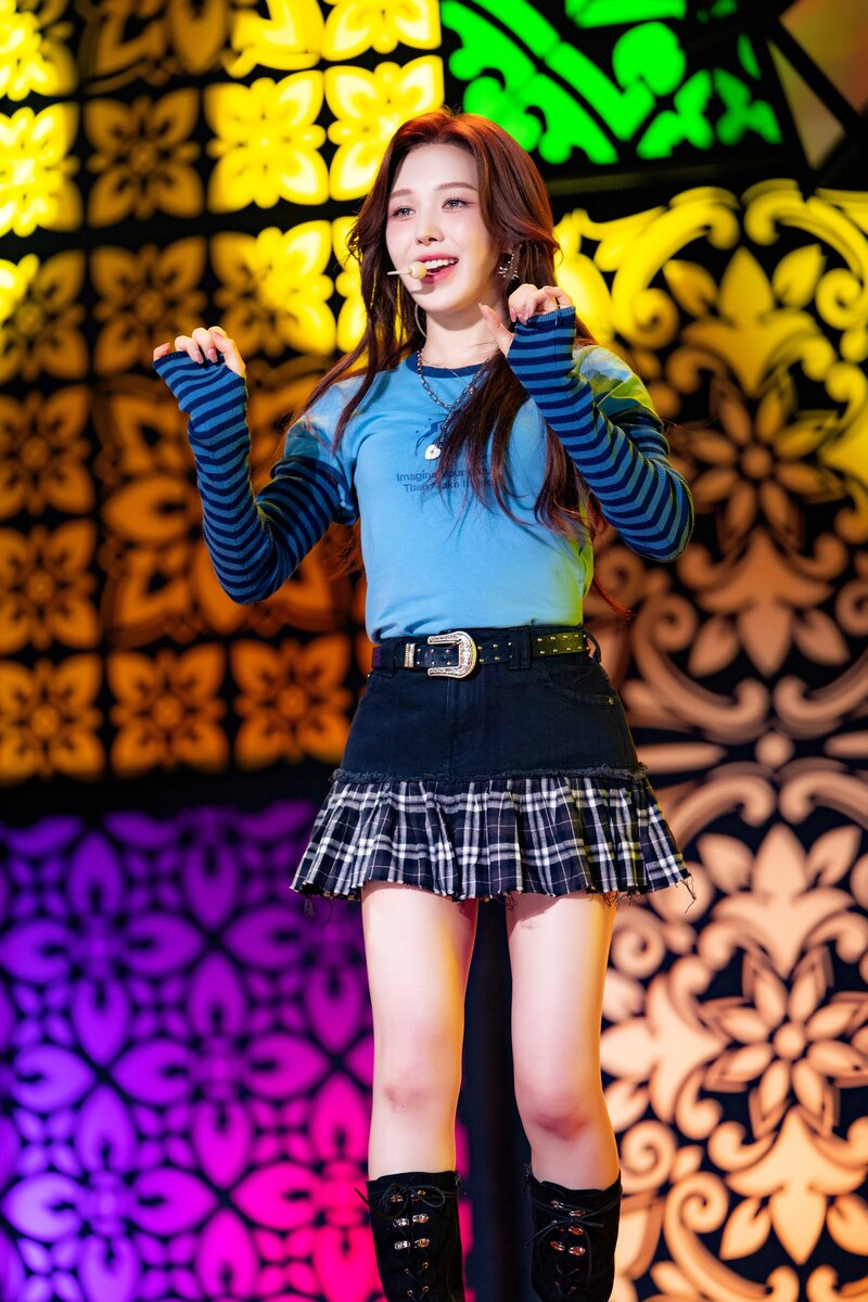 231119 Red Velvet Wendy - 'Chill Kill' at Sbs Inkigayo documents 8