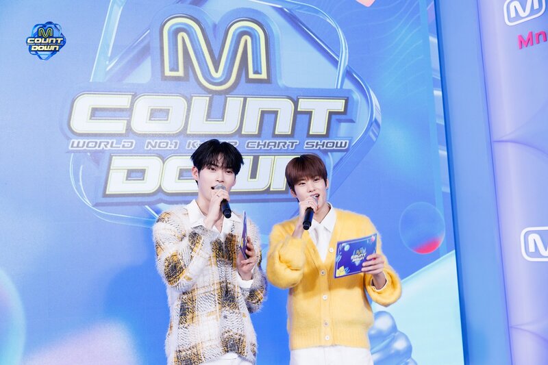 240118 MC Hanbin and MC Sohee at M Countdown documents 5