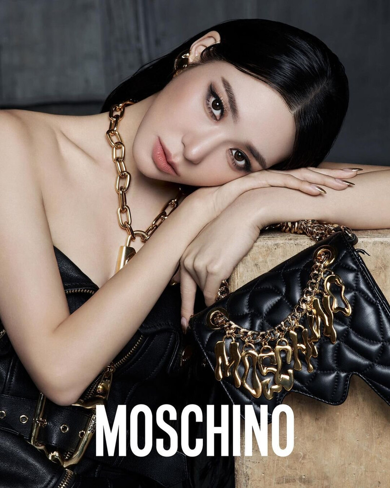 Tiffany Young for Moschino Muses 2023 documents 1