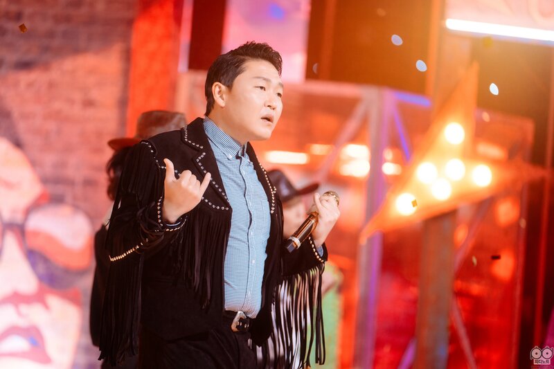 220501 PSY- 'THAT THAT' at INKIGAYO documents 10