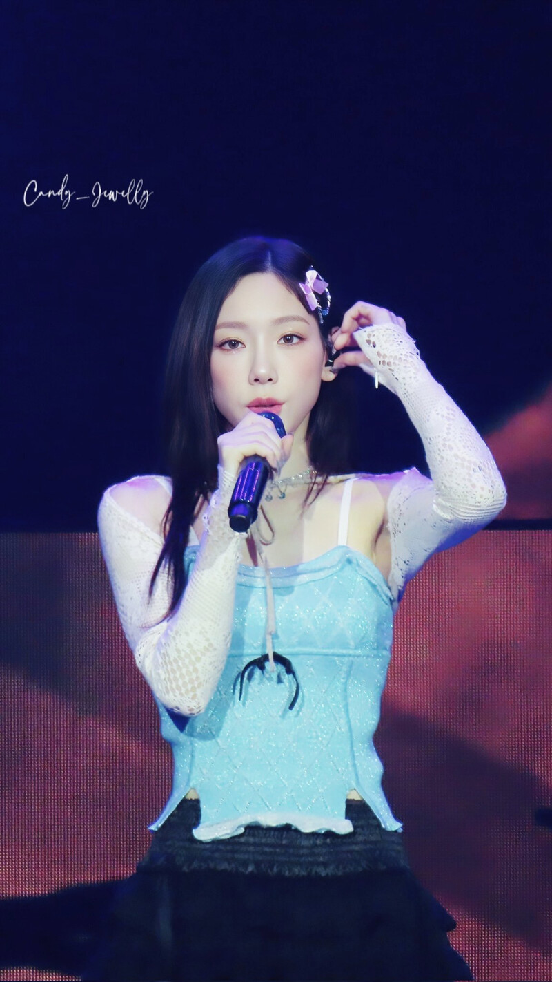 230604 Taeyeon - 'The Odd of Love' Concert in Seoul Day 2 documents 15