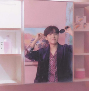 [Scans] MAP OF THE SOUL: PERSONA — Version 03 — J-Hope
