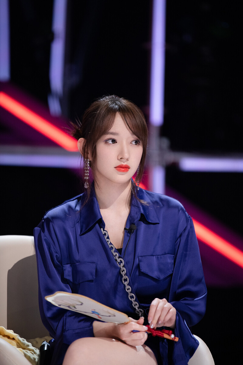 220507 Cheng Xiao Weibo Studio - Great Dance Crew documents 10