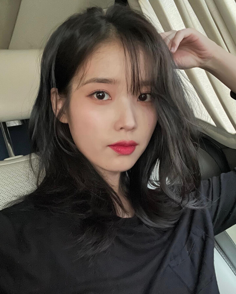 220715 IU Instagram Update documents 2