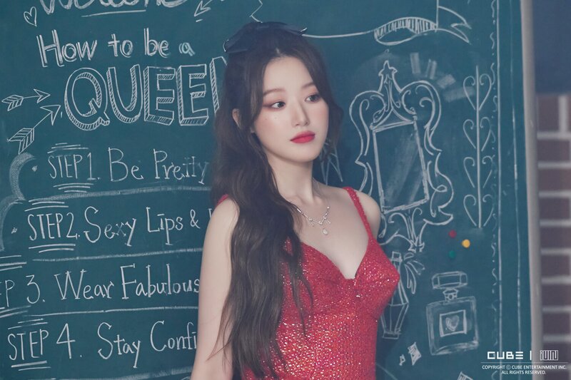 230530 Cube Naver Post - (G)I-DLE 'Queencard' MV Behind documents 6