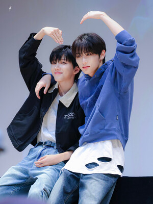 240928 Taesan, Woonhak at Withmuu Fansign