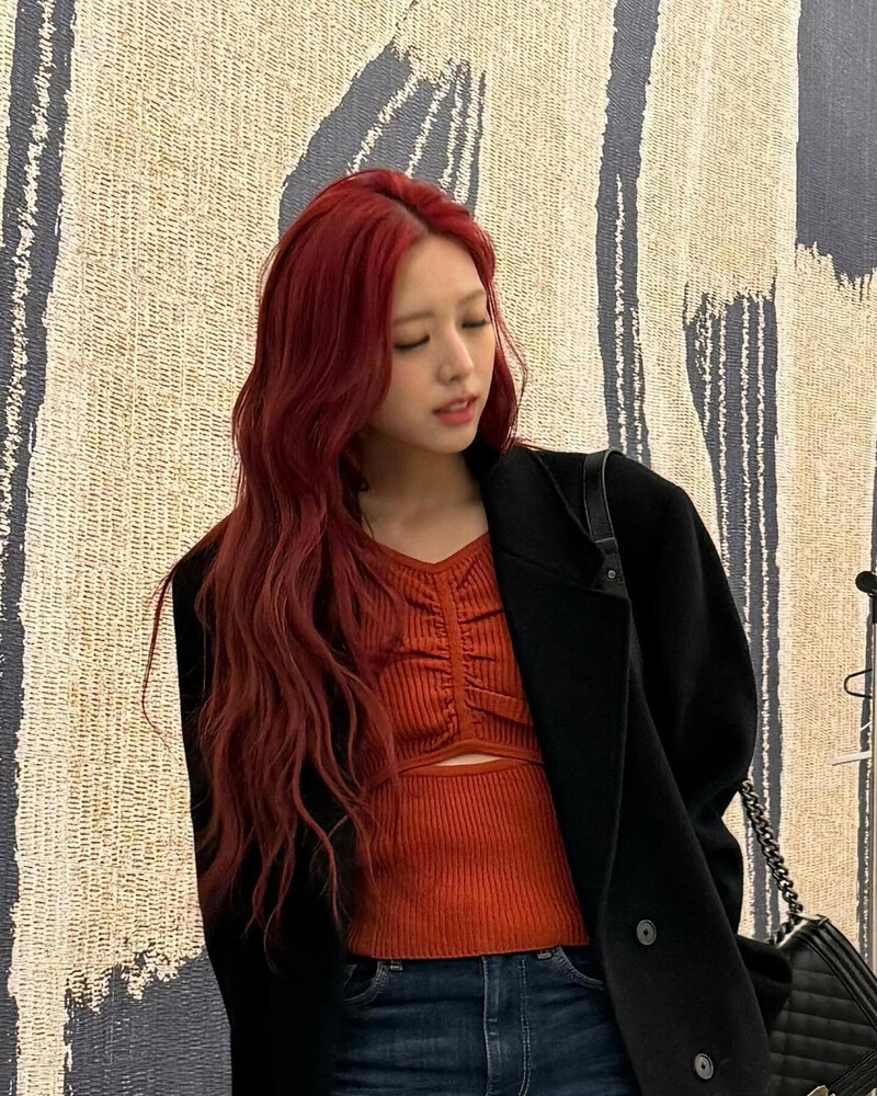 231225 - ITZY Instagram Update - YUNA documents 11